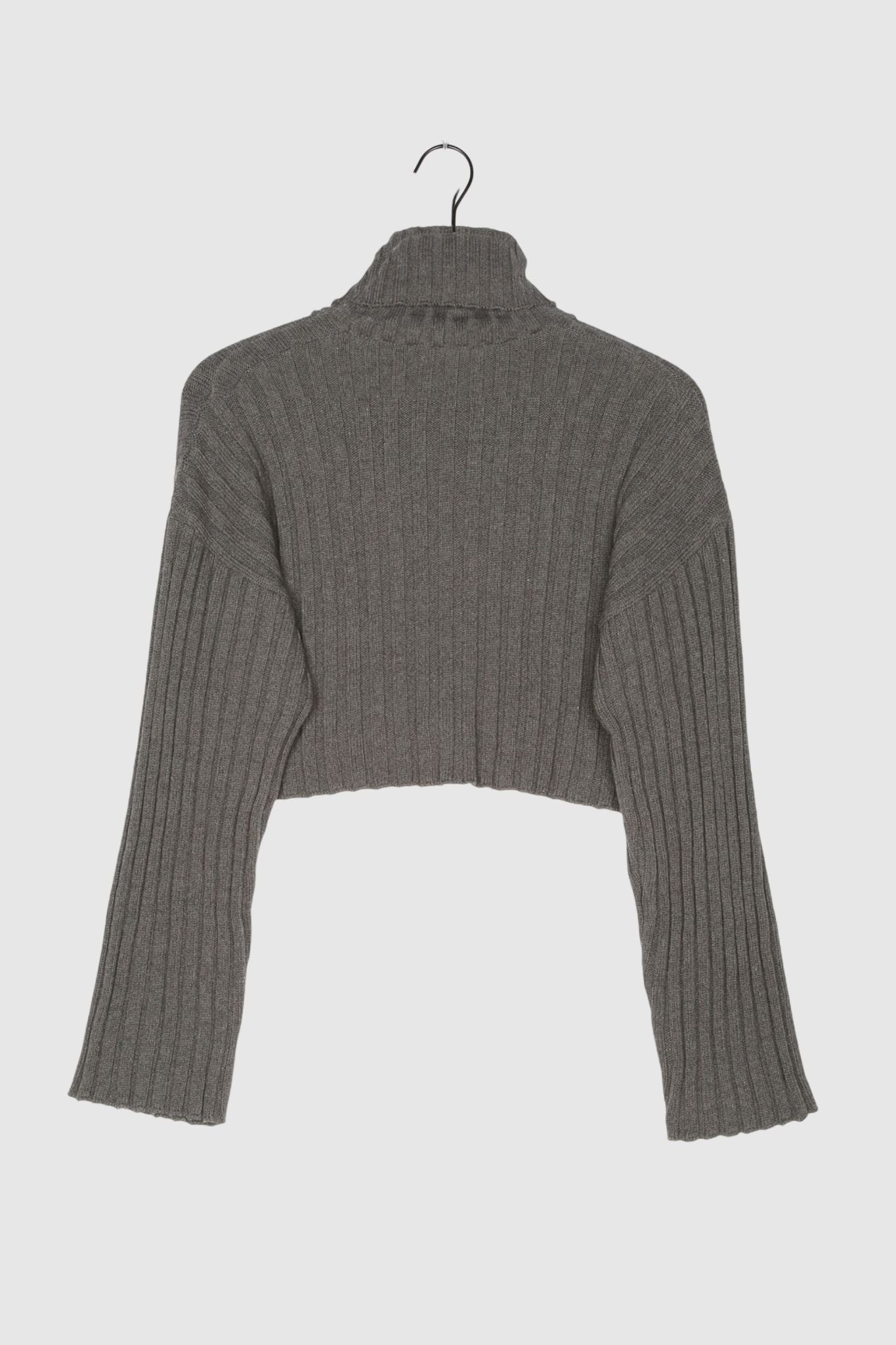 KNIT SWEATER