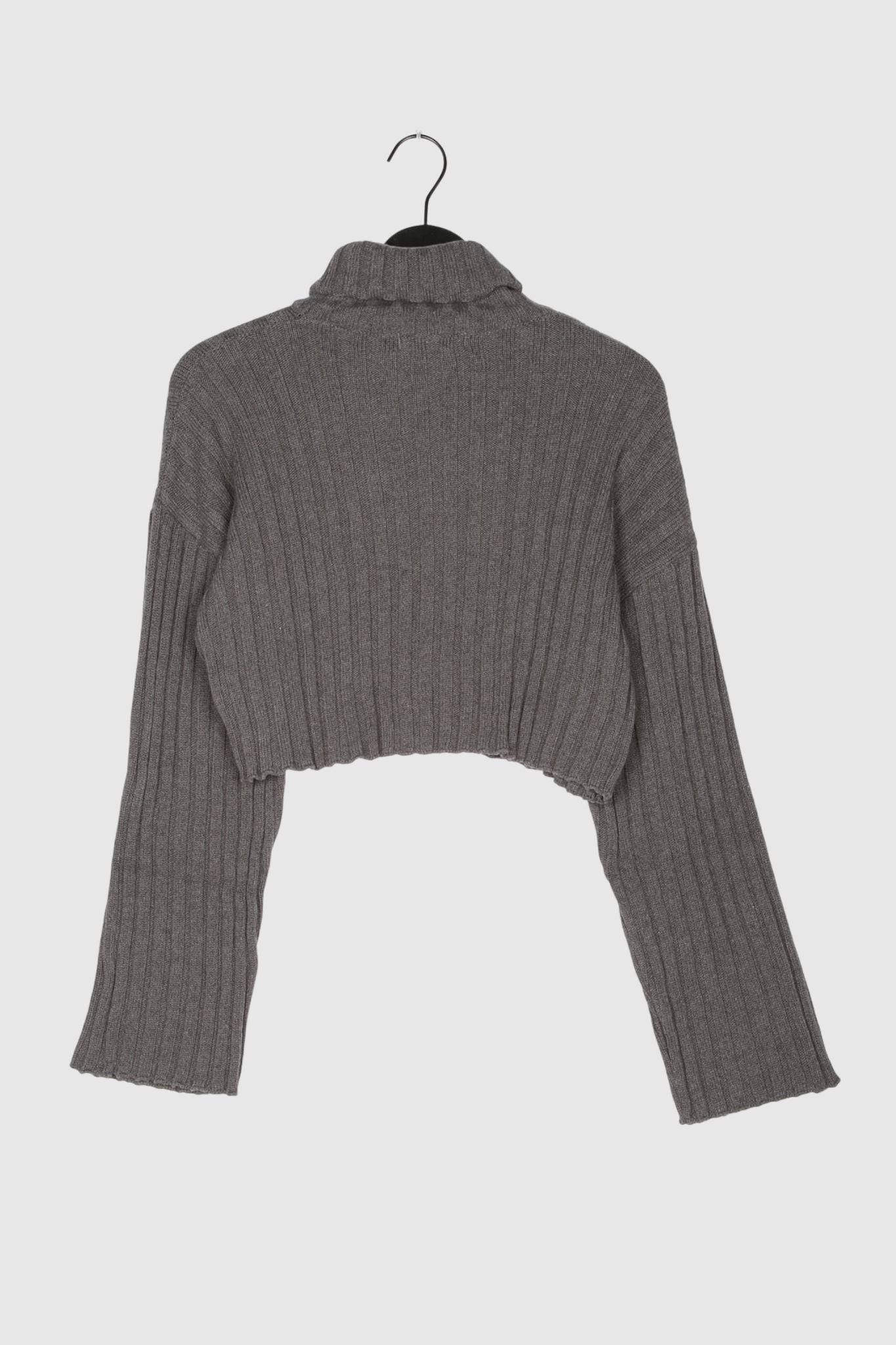 KNIT SWEATER