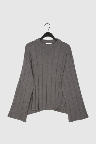 KNIT SWEATER