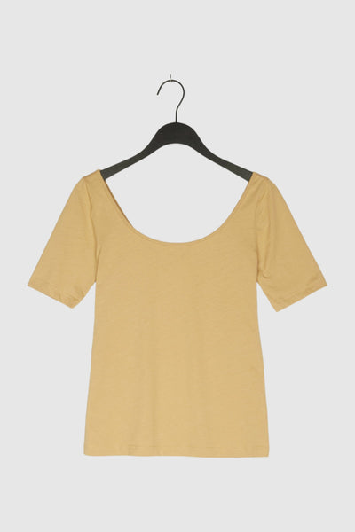 T-SHIRT SCOOP SAND