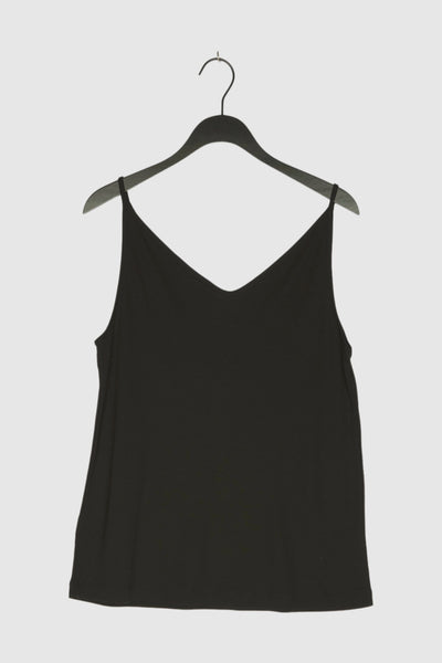TOP TRIANGLE BLACK
